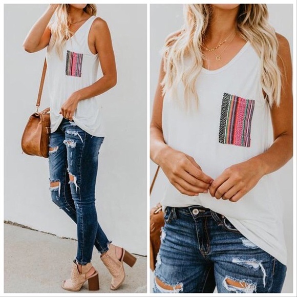 Tops - NEW‼️ White Multicolor Pocket Tank - Top